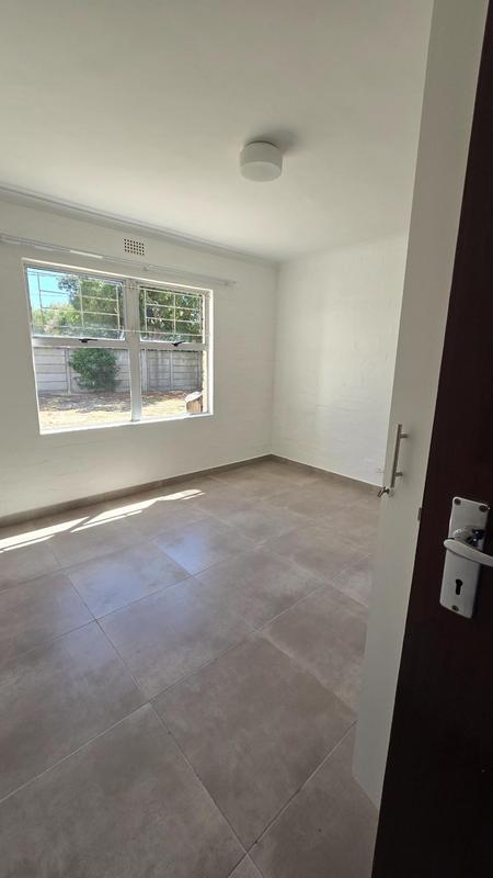 To Let 2 Bedroom Property for Rent in Thornton Western Cape
